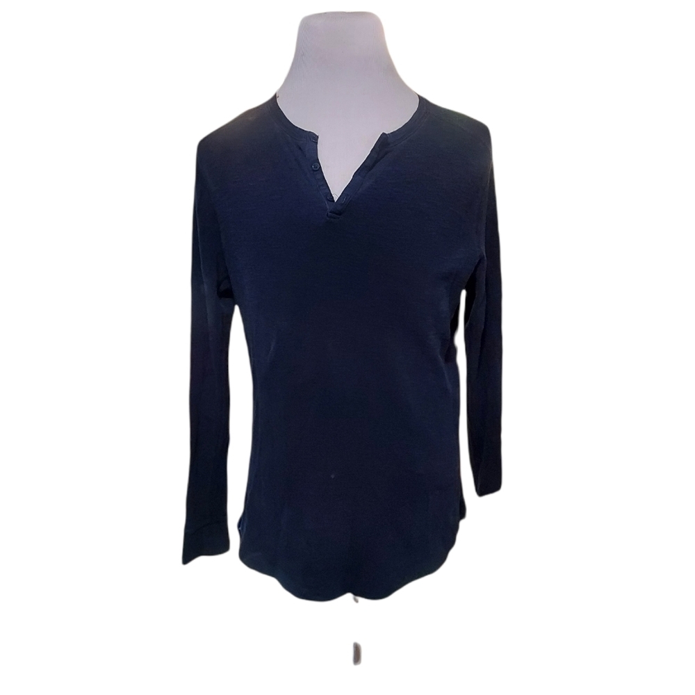 21 men shirt L Blue Thermal Long Sleeve Vneck Button. Dimensions pit-pit…